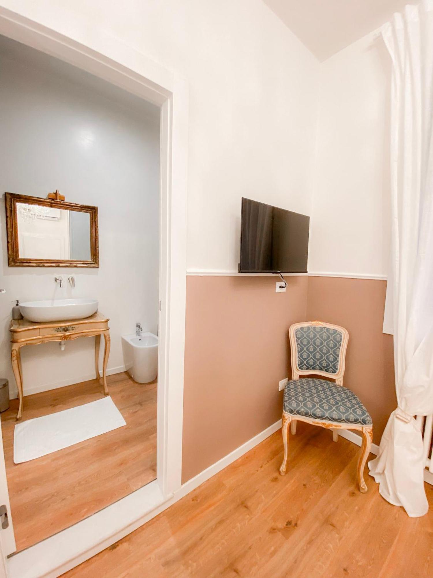 San Polo Luxury Suites In Венеция Екстериор снимка